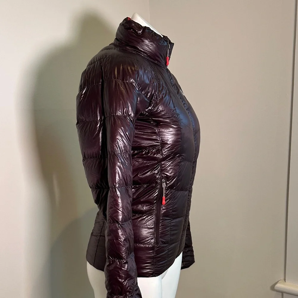 The North Face Summit Series Women's Dark Purple Puffer Jacket - Picture 5 of 7